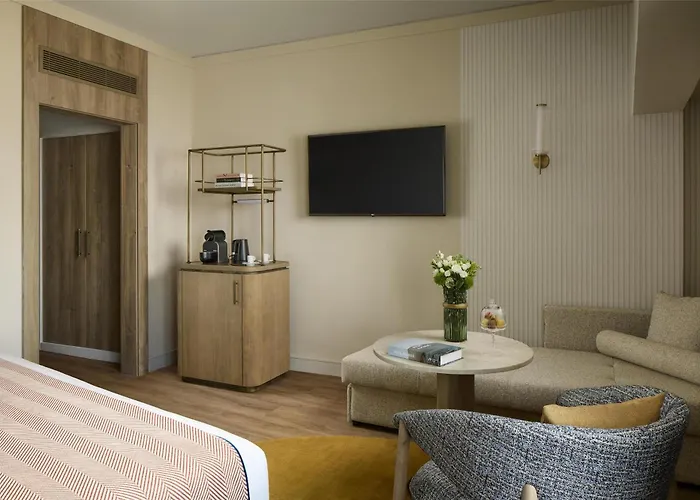 호텔 Tivoli Oriente 4*