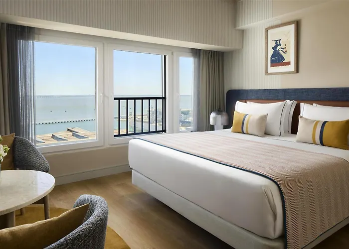 호텔 Tivoli Oriente 4*